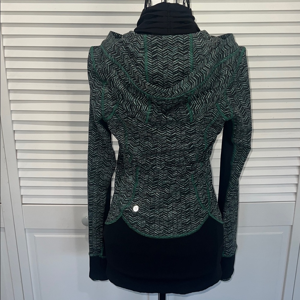 Lululemon Daily Practice Jacket Irregular Spacebone Sea Mist Deep Green / Black - Picture 11 of 16